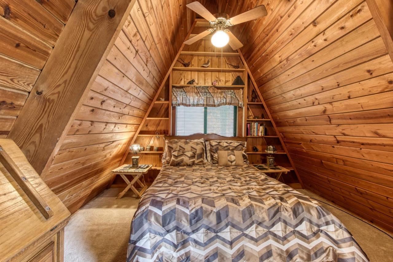 Mountain Springs Chalet Gatlinburg Εξωτερικό φωτογραφία