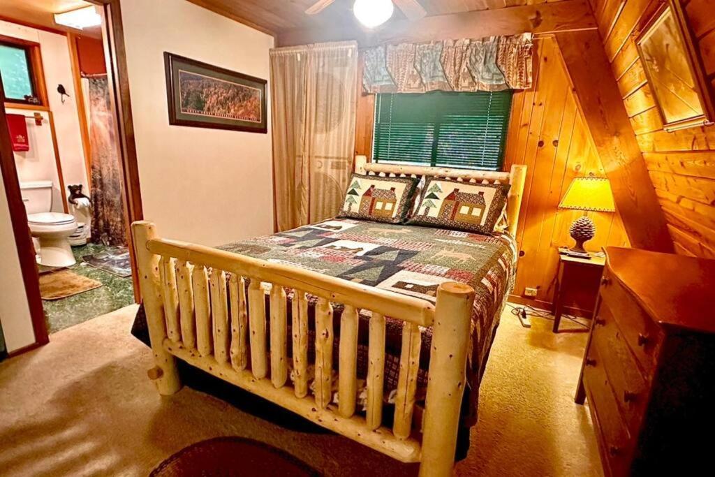 Mountain Springs Chalet Gatlinburg Εξωτερικό φωτογραφία